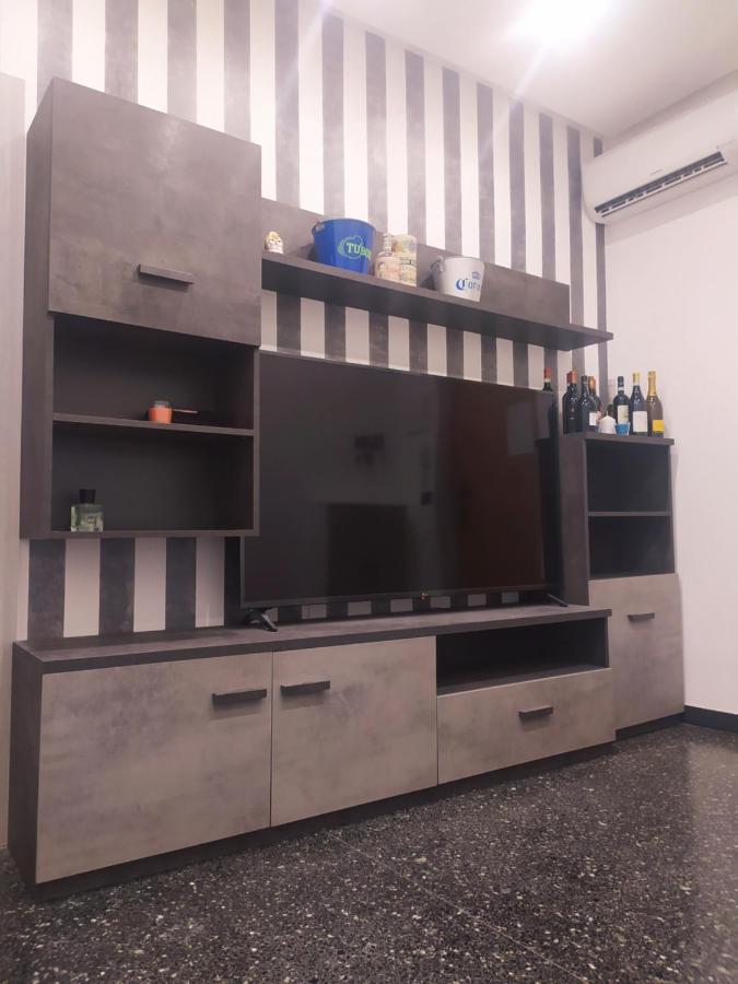 Ad Un Passo Dal Mare Appartement Savona Buitenkant foto