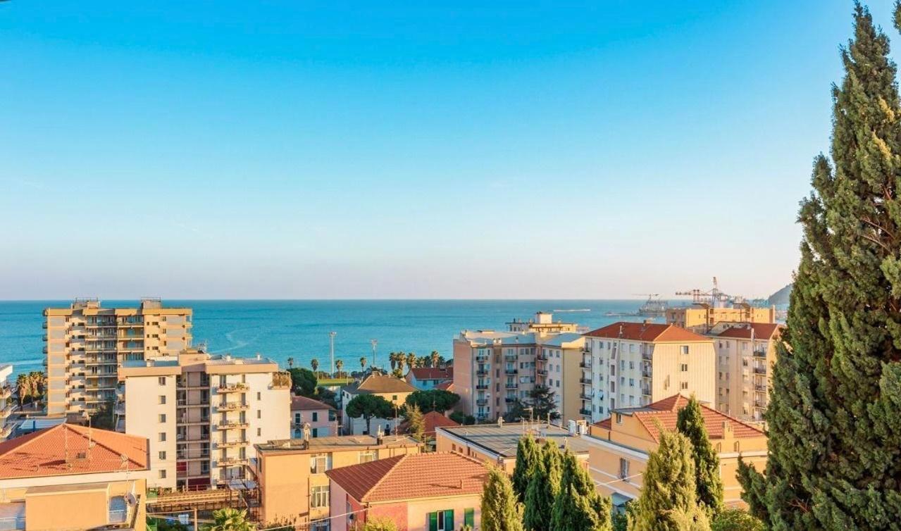Ad Un Passo Dal Mare Appartement Savona Buitenkant foto